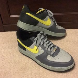 Nike Air Force 1s (AF-1)